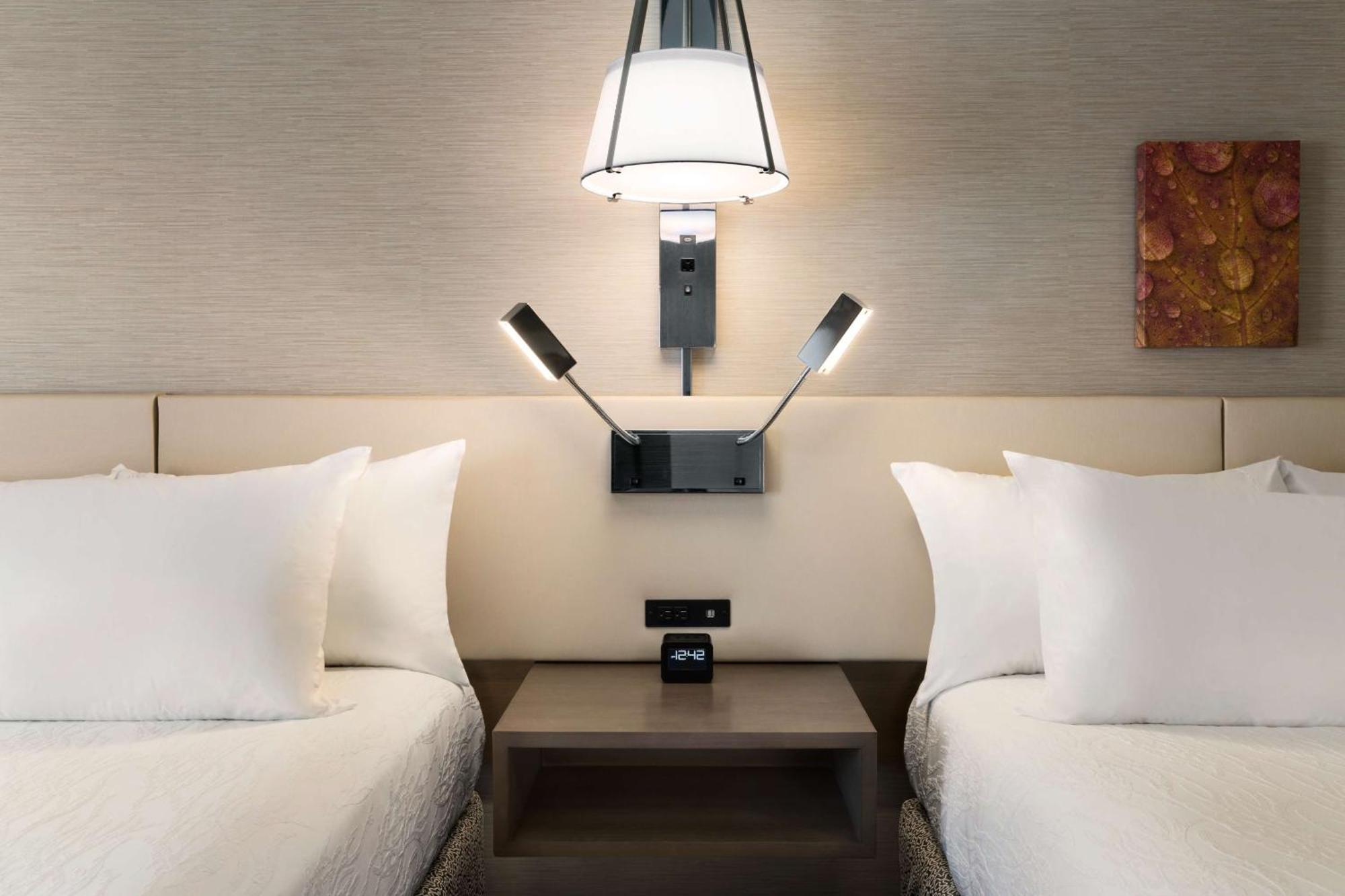 Hilton Garden Hotel 3*